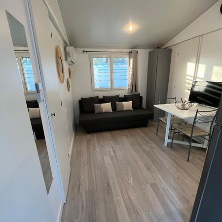 Mobil-Home Camping Oasis Roquebrune-sur Argens Exteriör bild