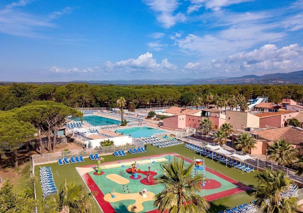 Mobil-Home Camping Oasis Roquebrune-sur Argens Exteriör bild